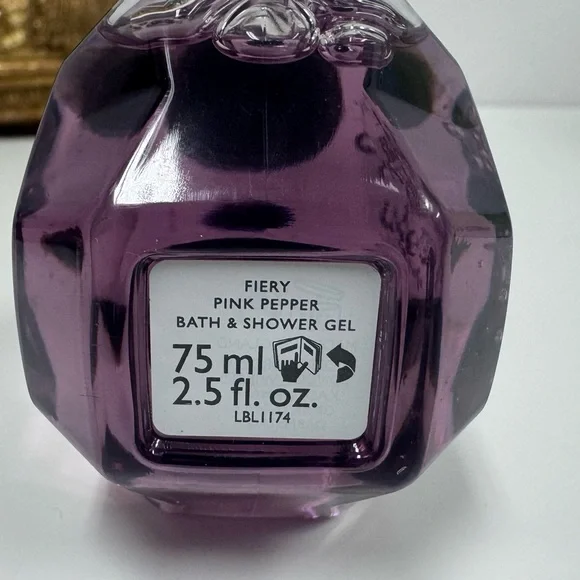 Molton Brown fiery pink pepper Festive Bauble - Bath & Shower Gel 75ml New - Picture 4 of 4